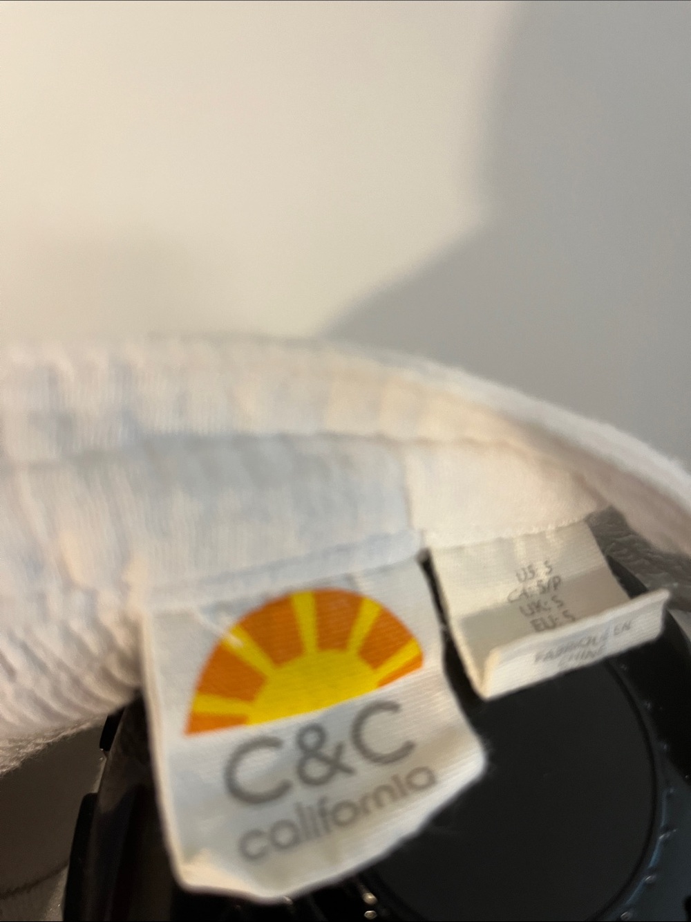 C&C California White Crinkle Gauze Henley Tunic - Picture 2 of 4